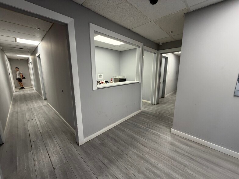 13165 NW 47th Ave, Opa-locka, FL for lease - Building Photo - Image 3 of 4