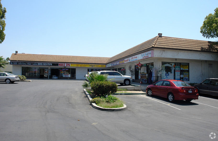 1902-1950 Hubbard St, Simi Valley, CA for lease - Building Photo - Image 2 of 3