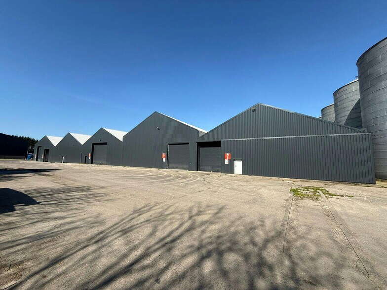 Longside Rd, Mintlaw à louer - Photo du bâtiment - Image 2 de 2