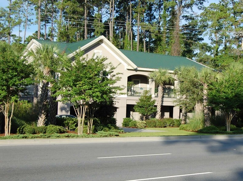 1544 Fording Island Rd, Hilton Head Island, SC à vendre - Photo du bâtiment - Image 2 de 50