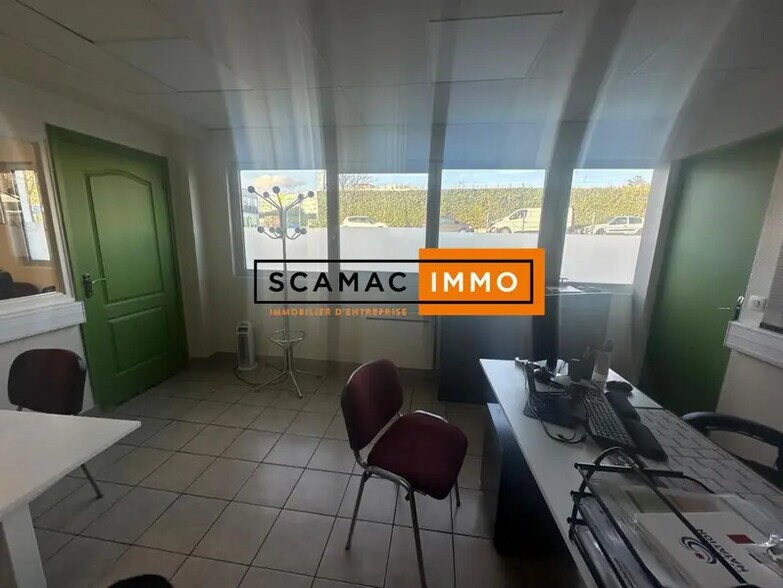 Office in Argenteuil for lease - Interior Photo - Image 3 of 9