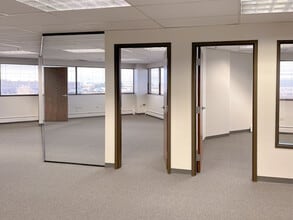 9350 E Arapahoe Rd, Greenwood Village, CO à louer Photo intérieure- Image 2 de 7