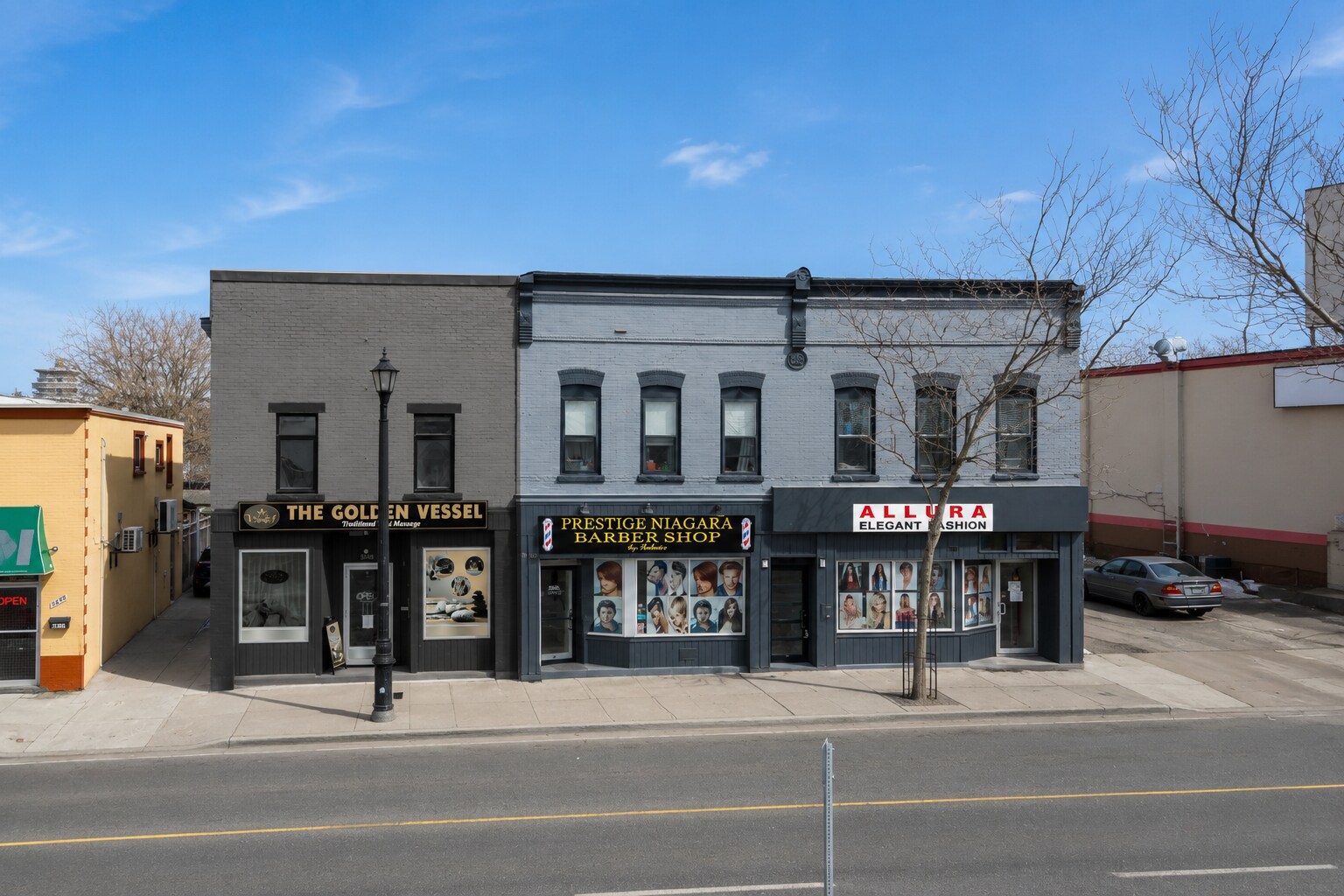 5848 Ferry St, Niagara Falls, ON à vendre Photo du bâtiment- Image 1 de 36