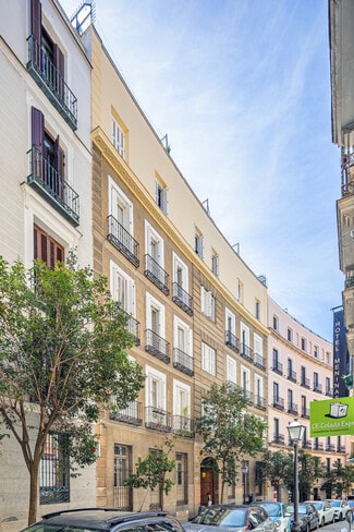 More details for Calle de Campomanes, 8, Madrid - Retail for Lease