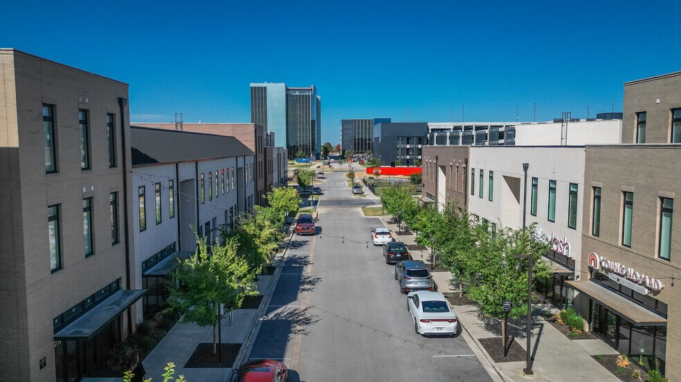 5100 W Park Dr, Rogers, AR à louer - Photo du bâtiment - Image 2 de 21