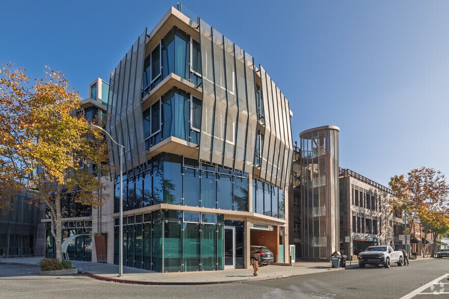 102 University Ave, Palo Alto, CA for sale - Primary Photo - Image 1 of 1