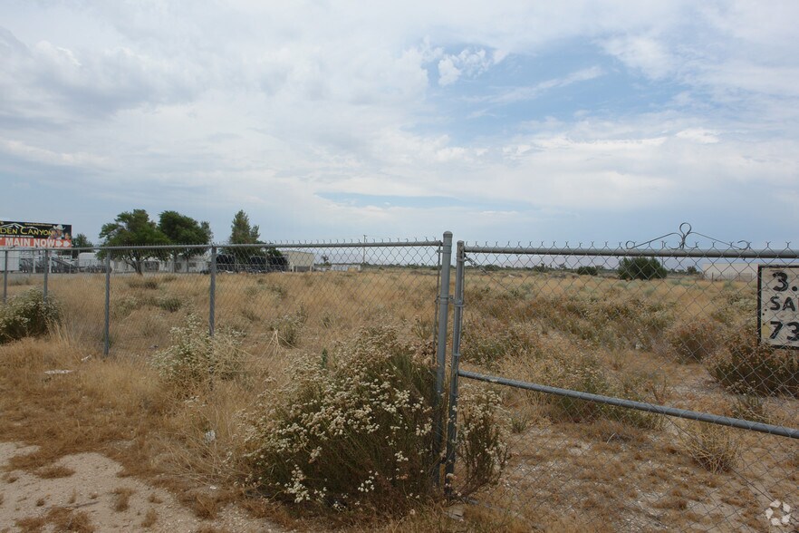 3.60-Acres Mariposa Rd, Hesperia, CA for sale - Building Photo - Image 2 of 3