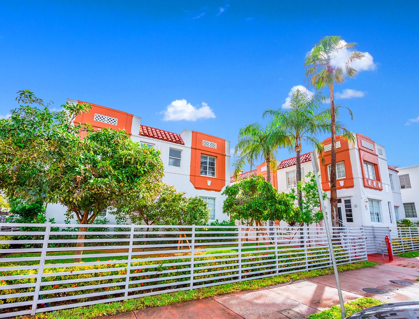 1355-1357 Drexel Ave, Miami Beach, FL à vendre Photo du bâtiment- Image 1 de 7