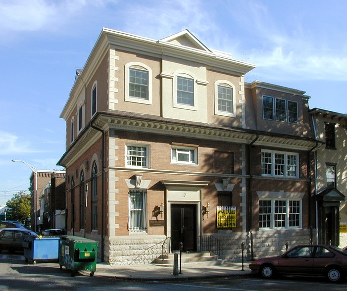 17 Veterans Sq, Media, PA for sale - Building Photo - Image 3 of 6