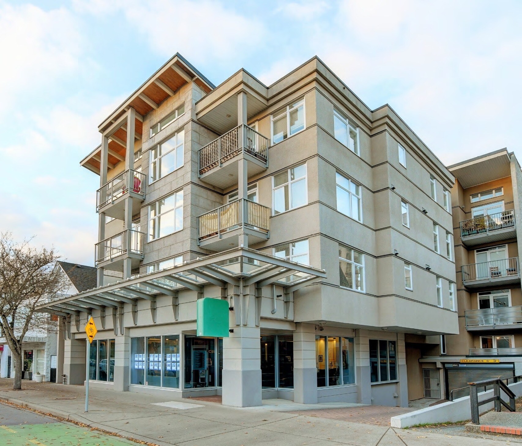 1026 Fort St, Victoria, BC à vendre Photo du bâtiment- Image 1 de 6