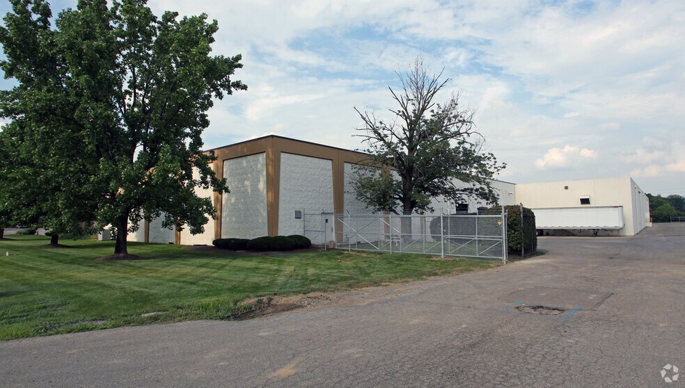 5870 Poe Ave, Dayton, OH à vendre - Photo du bâtiment - Image 3 de 3