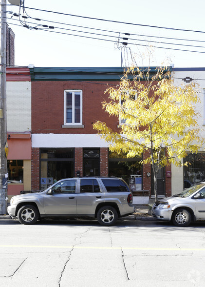 205-207 Av Fairmount O, Montréal, QC for sale - Building Photo - Image 2 of 2