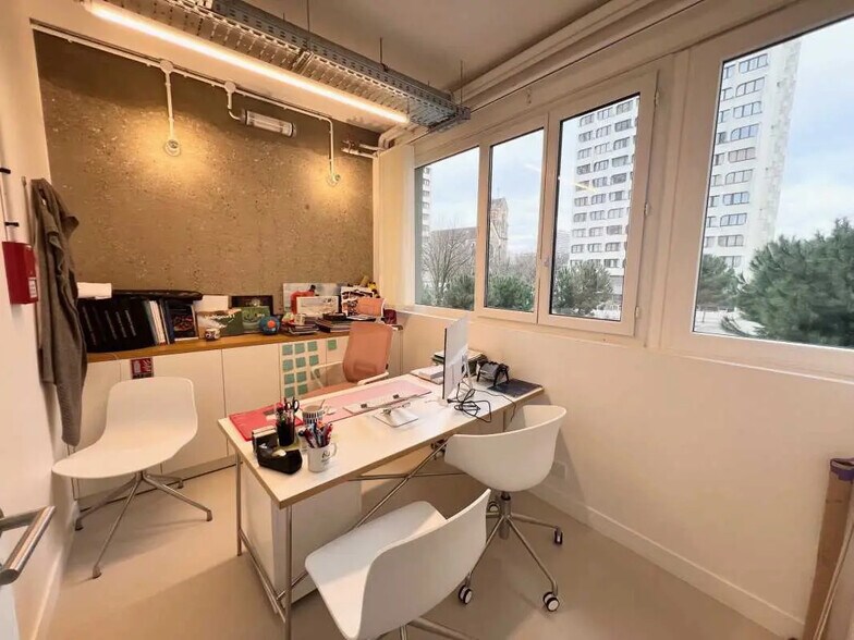 Bureau dans Paris à vendre - Photo du bâtiment - Image 2 de 7