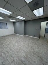 11600 Wilshire Blvd, Los Angeles, CA for lease Building Photo- Image 2 of 5