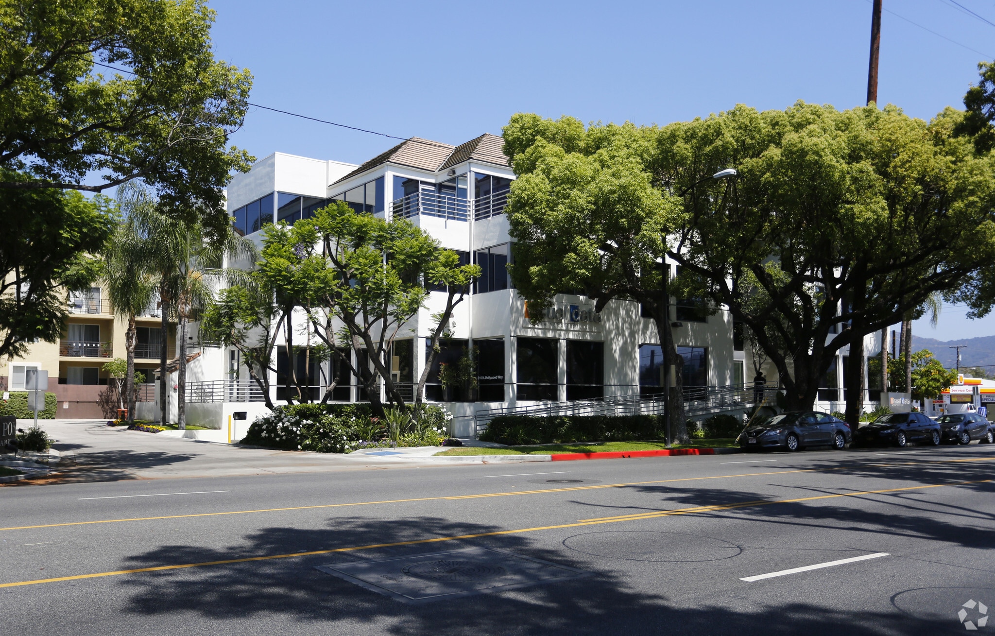 610 N Hollywood Way, Burbank, CA for sale Building Photo- Image 1 of 24