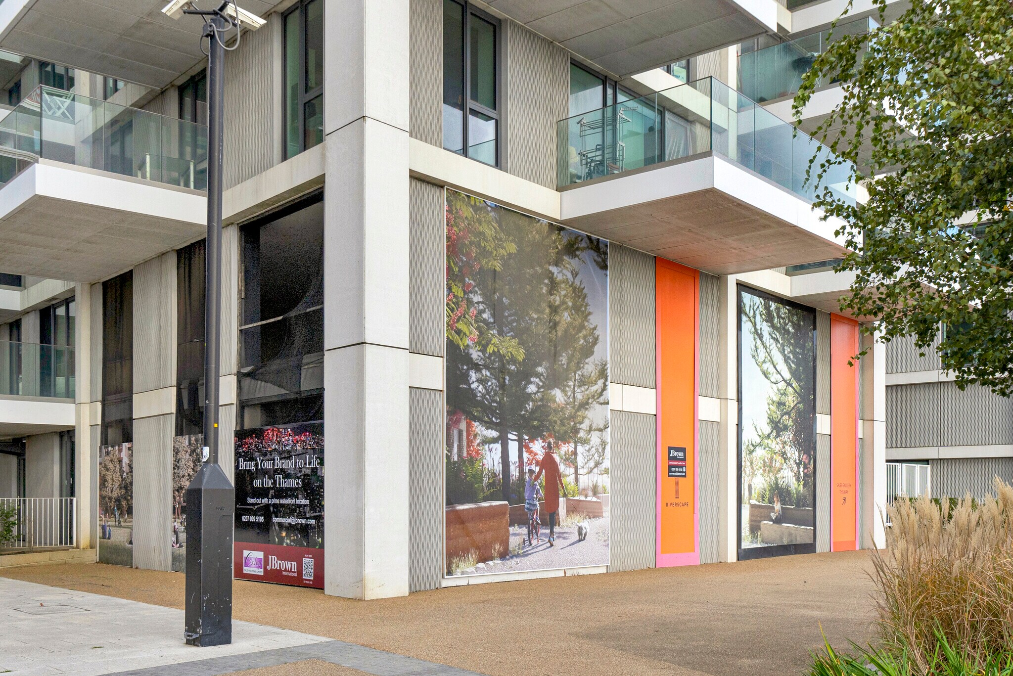 Royal Wharf walk, Londres à vendre Photo principale- Image 1 de 3