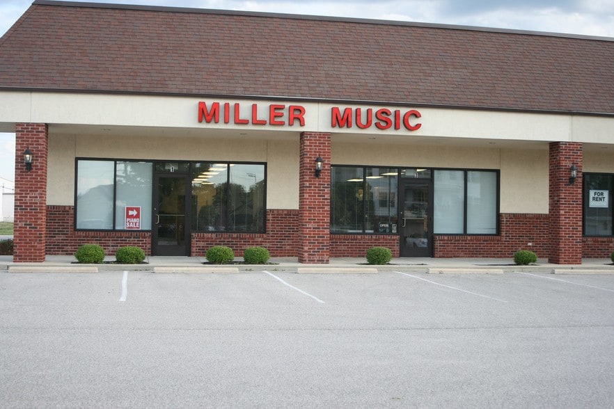 4510 N Illinois St, Swansea, IL for lease - Building Photo - Image 2 of 18