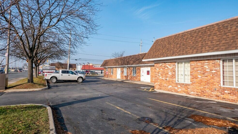 2528-2534 Dougall Av, Windsor, ON à vendre - Photo du bâtiment - Image 1 de 1