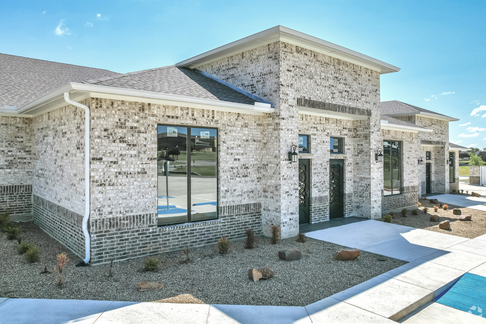 1801 Rufe Snow Dr, Keller, TX for lease Primary Photo- Image 1 of 14