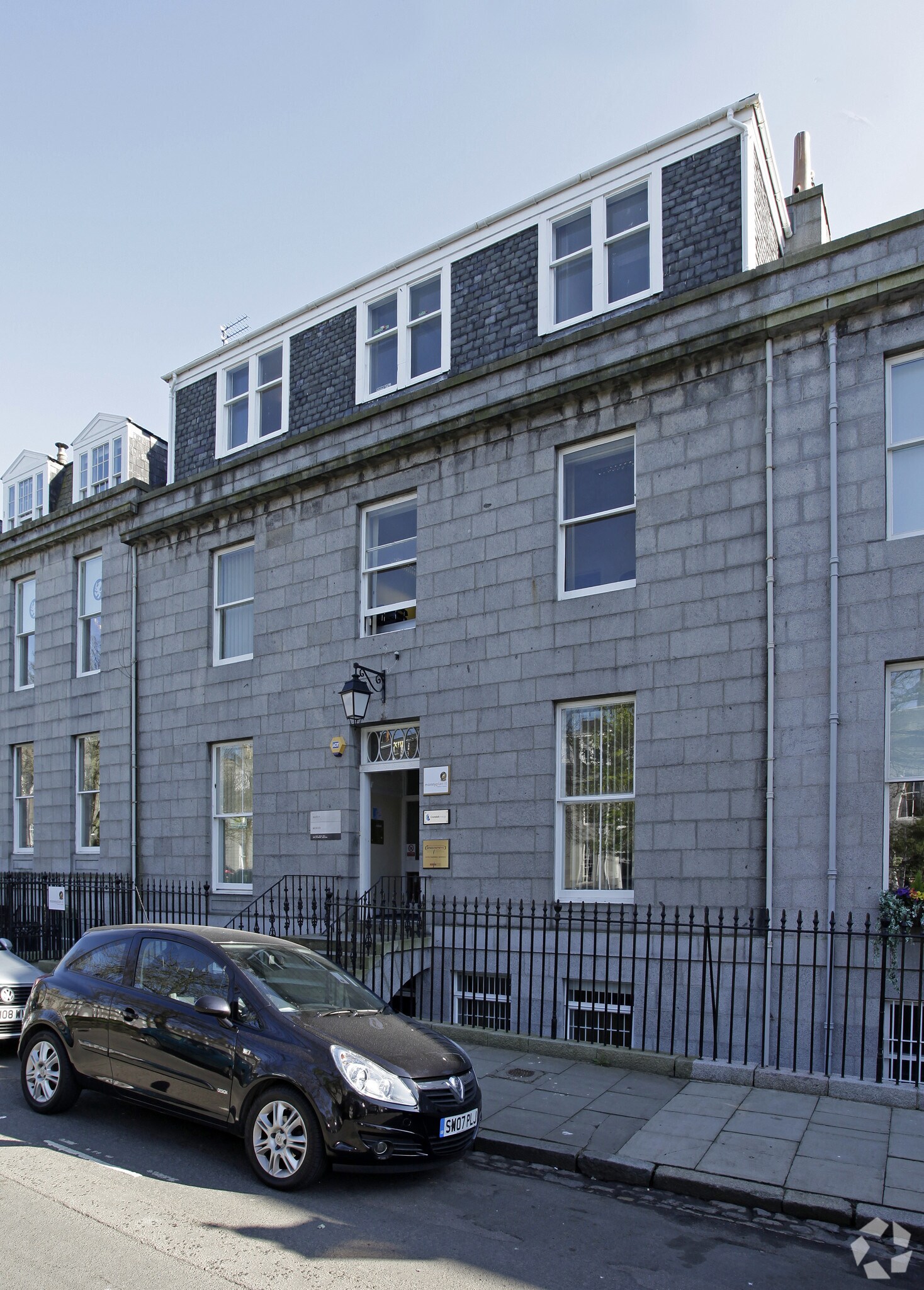 13 Bon Accord Sq, Aberdeen for lease Primary Photo- Image 1 of 10