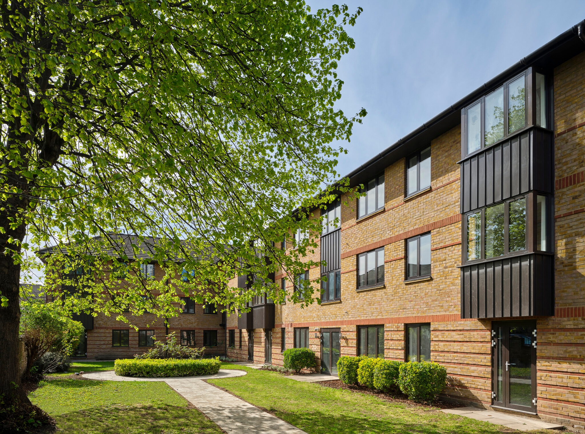 12 Bryant St, London for sale Interior Photo- Image 1 of 43