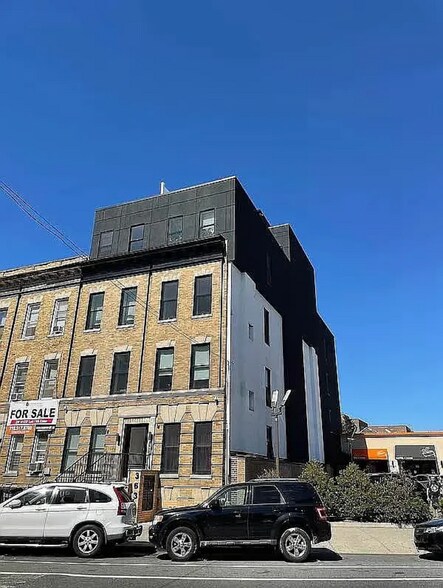 363 Neptune Ave, Brooklyn, NY à vendre - Photo du bâtiment - Image 3 de 25
