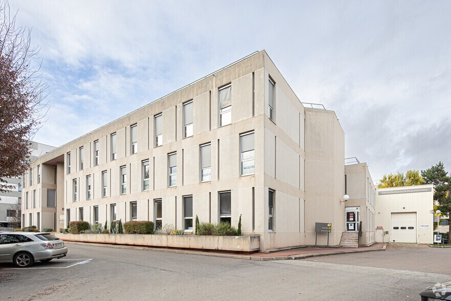 Office in Vélizy-Villacoublay for lease - Building Photo - Image 2 of 2