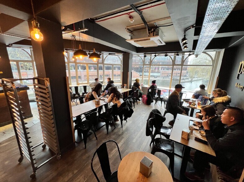 250 Camden High St, Londres à louer - Photo du bâtiment - Image 3 de 6