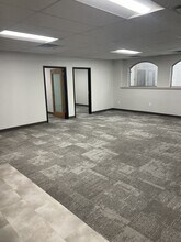 4420 NE Chouteau Tfwy, Kansas City, MO à louer Photo intérieure- Image 2 de 9