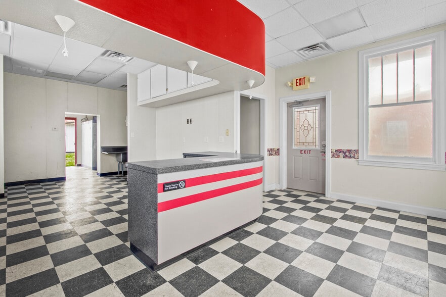 470 N 4th St, Aurora, NC for sale - Building Photo - Image 3 of 52