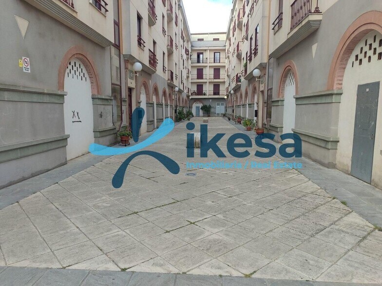 Retail in Torredonjimeno, Jaén for sale - Building Photo - Image 2 of 17