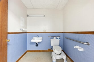 41 Kings Hwy, Gales Ferry, CT à louer Photo intérieure- Image 2 de 10