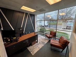 8301 NW 101st Ter, Kansas City, MO à louer Photo intérieure- Image 2 de 3