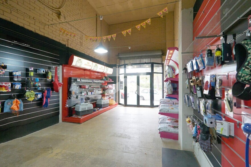 Retail in Tarragona, Tarragona for lease - Building Photo - Image 2 of 5