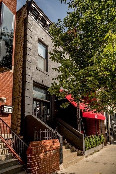 1629 N Halsted St, Chicago, IL à louer - Photo du bâtiment - Image 3 de 8