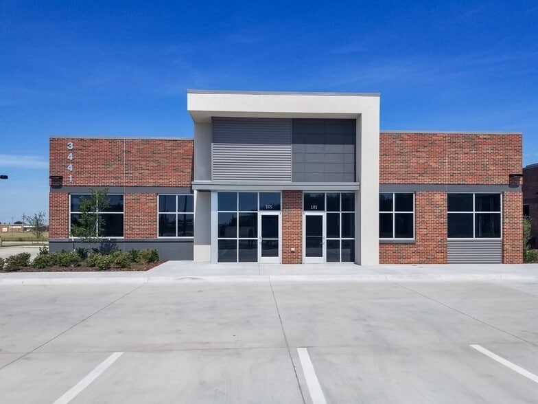 3441 24th Ave NW, Norman, OK for lease - Primary Photo - Image 1 of 8