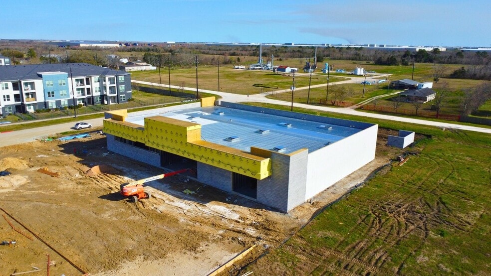 1776 Kilgore Parkway, Baytown, TX for sale - Building Photo - Image 3 of 17