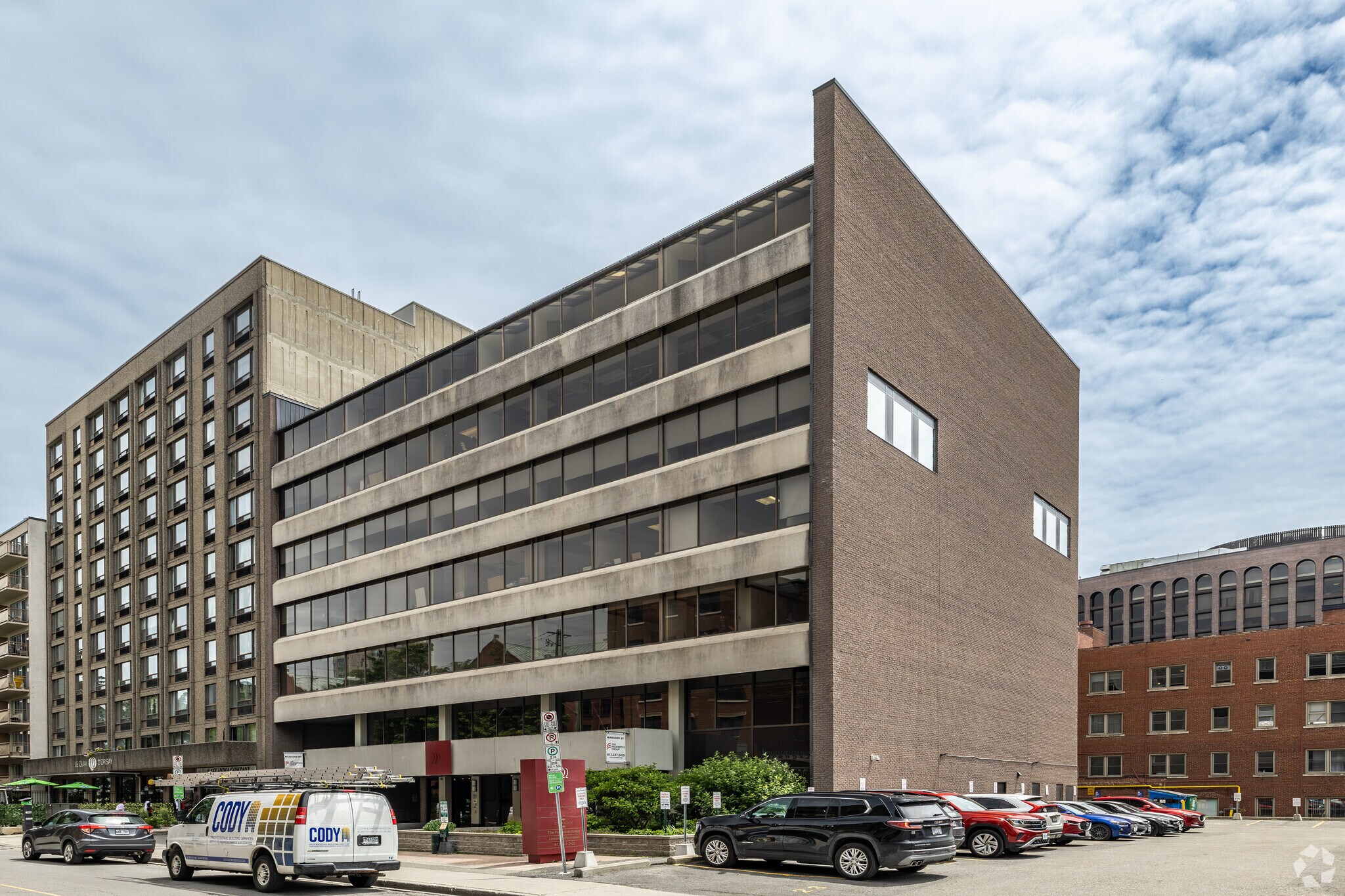 222 Somerset St W, Ottawa, ON for lease Building Photo- Image 1 of 2