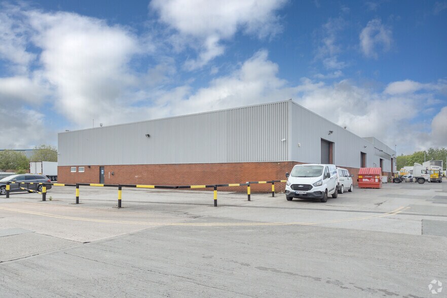 Midacre, Willenhall à louer - Photo du bâtiment - Image 2 de 3