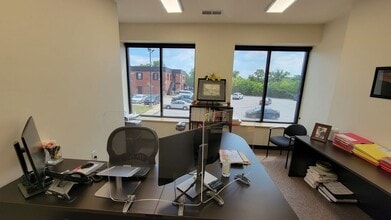 455 Lincolnway, Valparaiso, IN for lease Interior Photo- Image 1 of 3