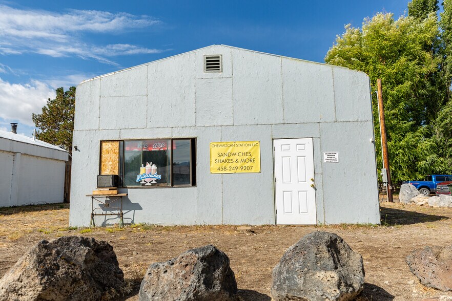 331 OR-31, Paisley, OR à vendre - Photo du bâtiment - Image 3 de 16