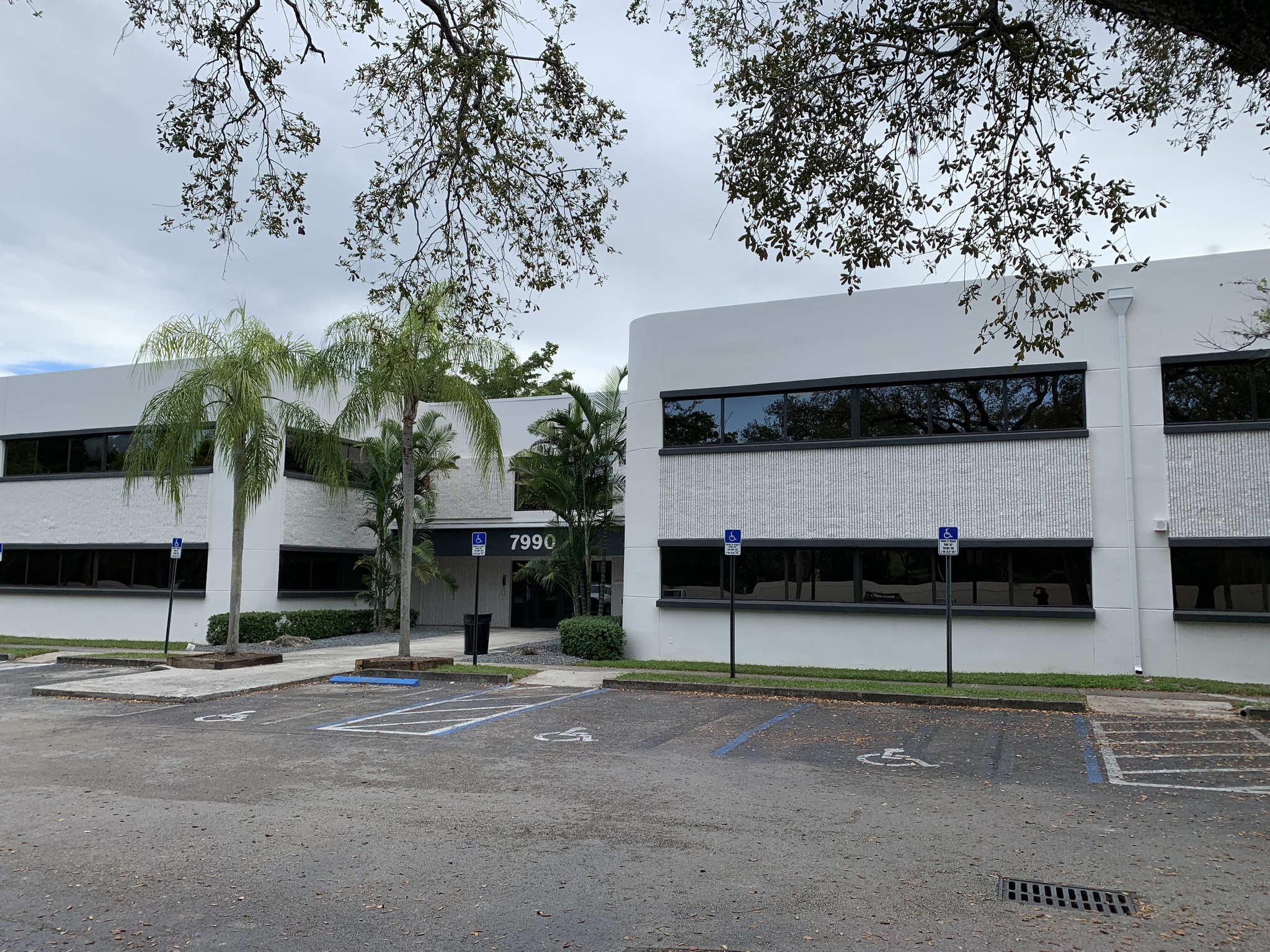 7990 SW 117th Ave, Miami, FL for lease Building Photo- Image 1 of 8