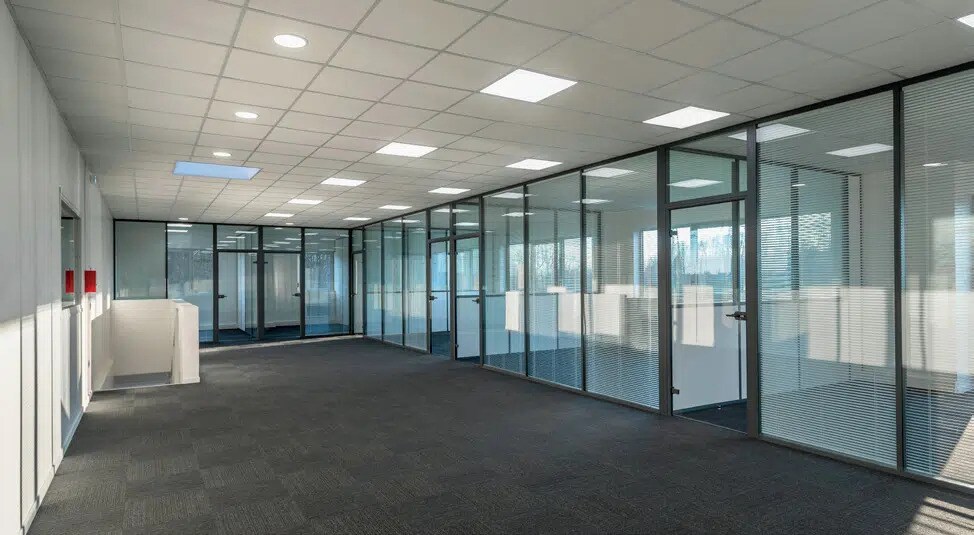 Industriel dans Bondoufle à vendre - Photo du bâtiment - Image 2 de 8