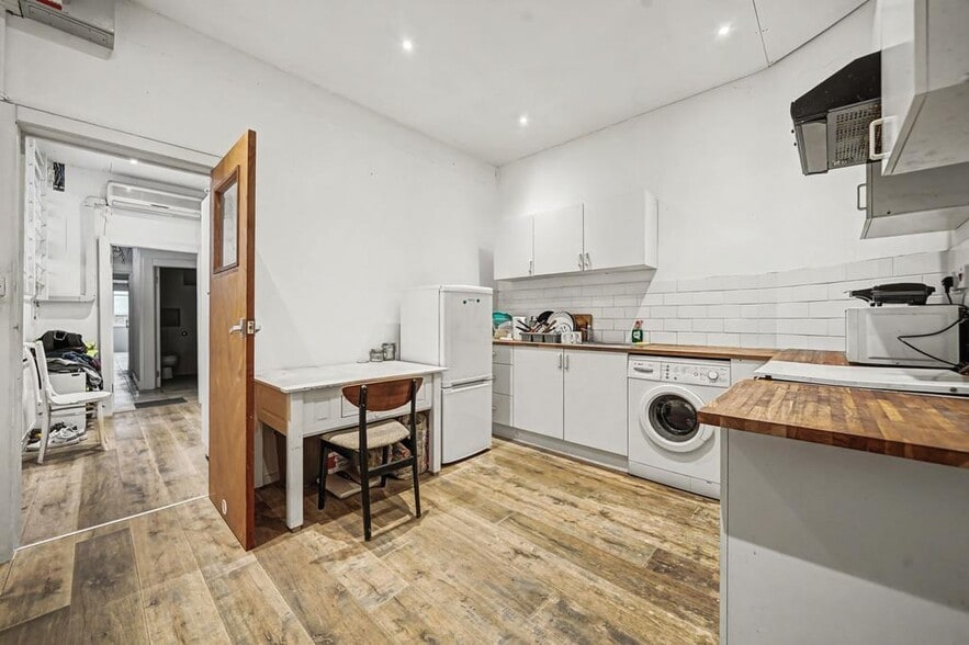 Cranbourne Rd, Potters Bar for sale - Building Photo - Image 3 of 22