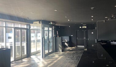 17 Vine Pl, Sunderland for lease Interior Photo- Image 1 of 2