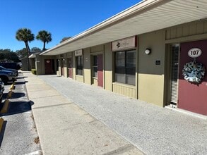 2000 E Edgewood Dr, Lakeland, FL for lease Building Photo- Image 1 of 13