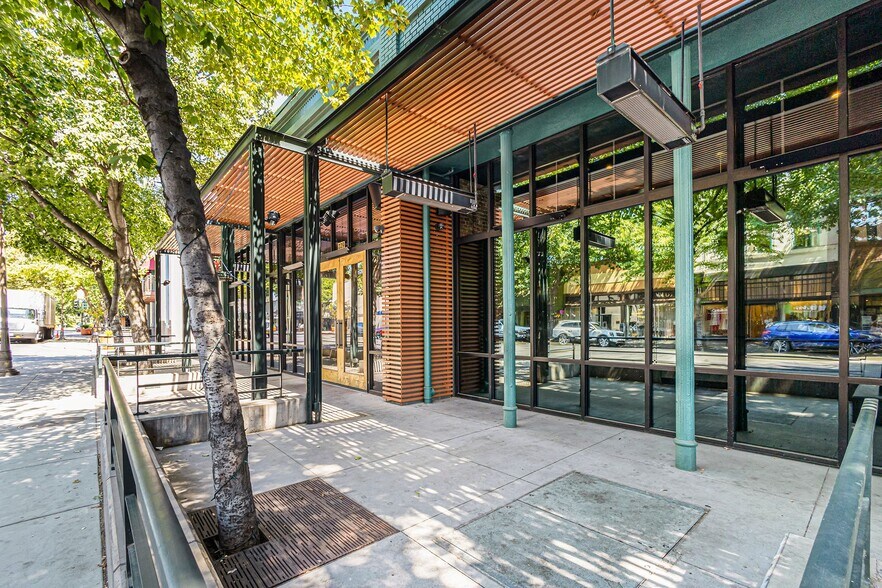 229 Broadway St, Chico, CA à louer - Photo du bâtiment - Image 3 de 30