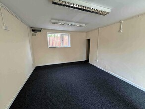 2 Paxton St, Stoke On Trent for lease Interior Photo- Image 1 of 3