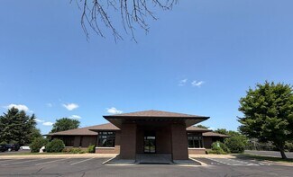 Plus de détails pour 1110 Oak Ridge Dr, Eau Claire, WI - Bureau à vendre