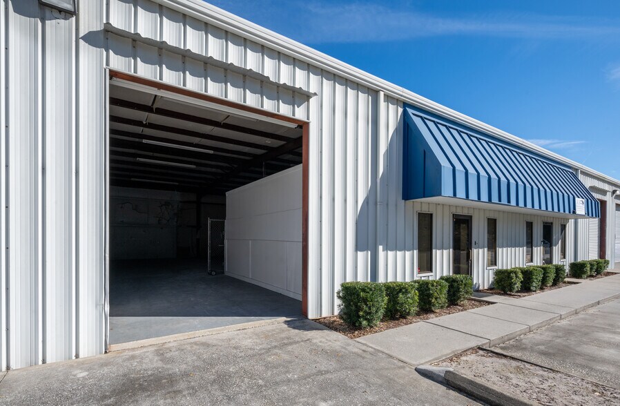 4850 Collins Rd, Jacksonville, FL à louer - Photo du bâtiment - Image 3 de 9